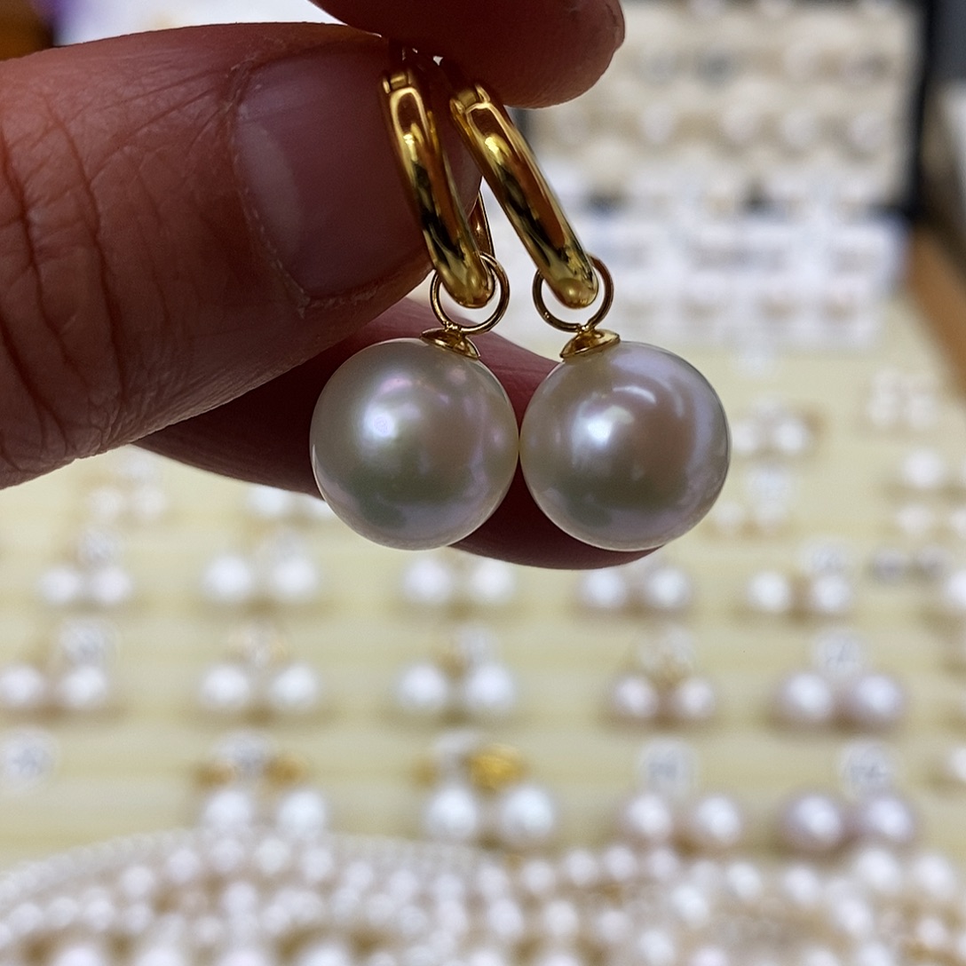 淡水珍珠耳饰18K金镶嵌