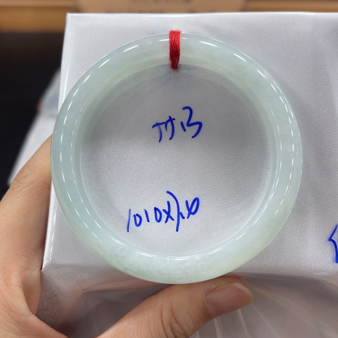 未镶嵌手镯翡翠翡翠