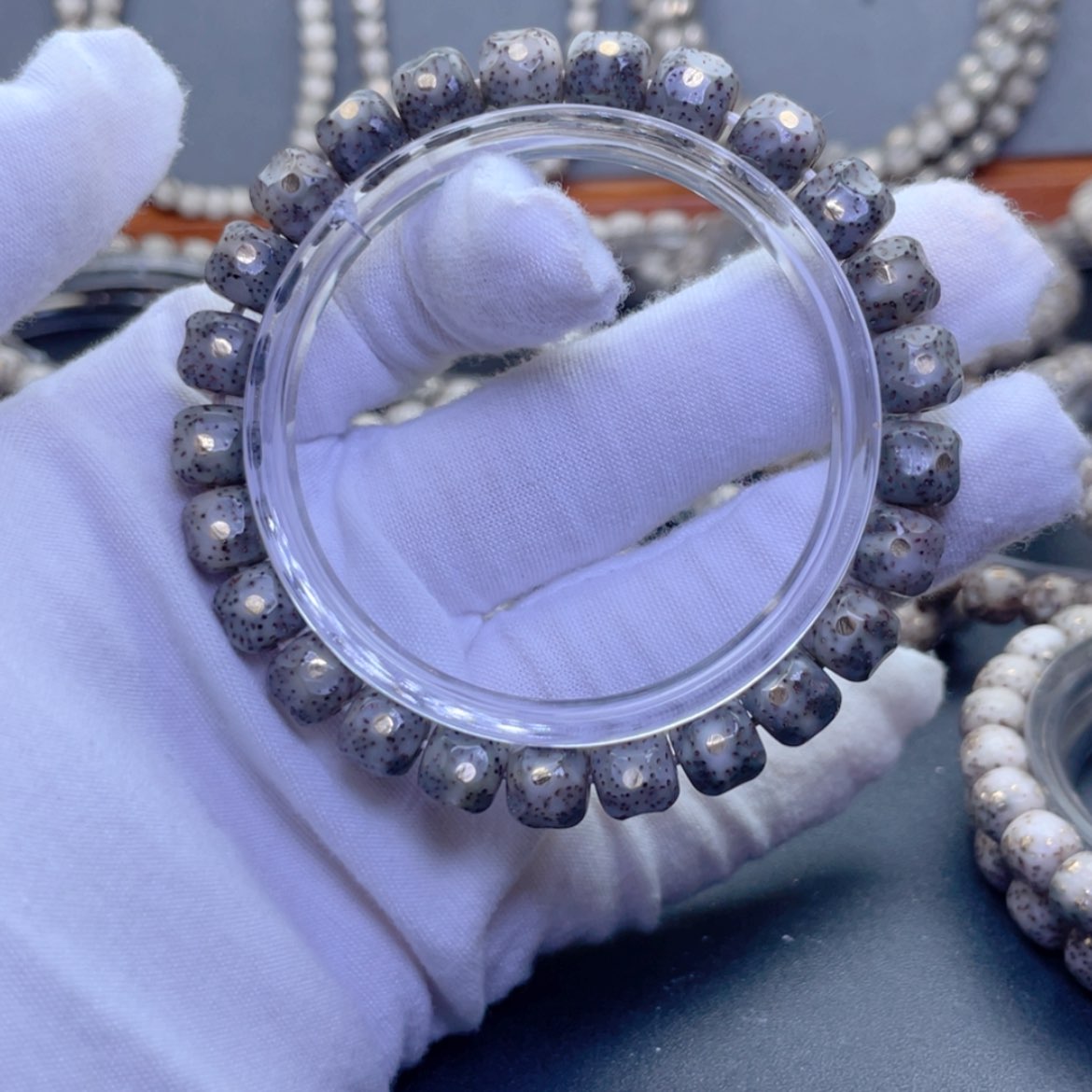 【闪购商品】星月菩提手串绿幽灵满钉糯冰无相