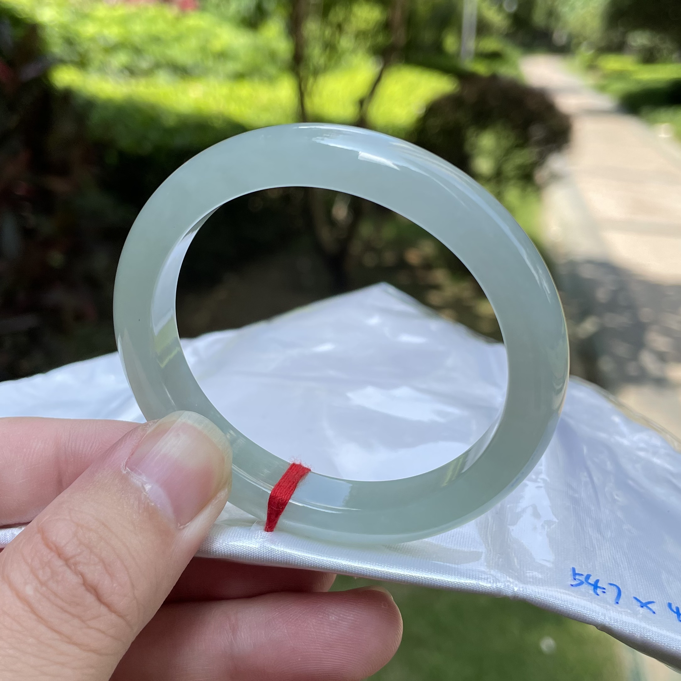 天然翡翠蓝晴手镯 五十四点五圈口 贵妃