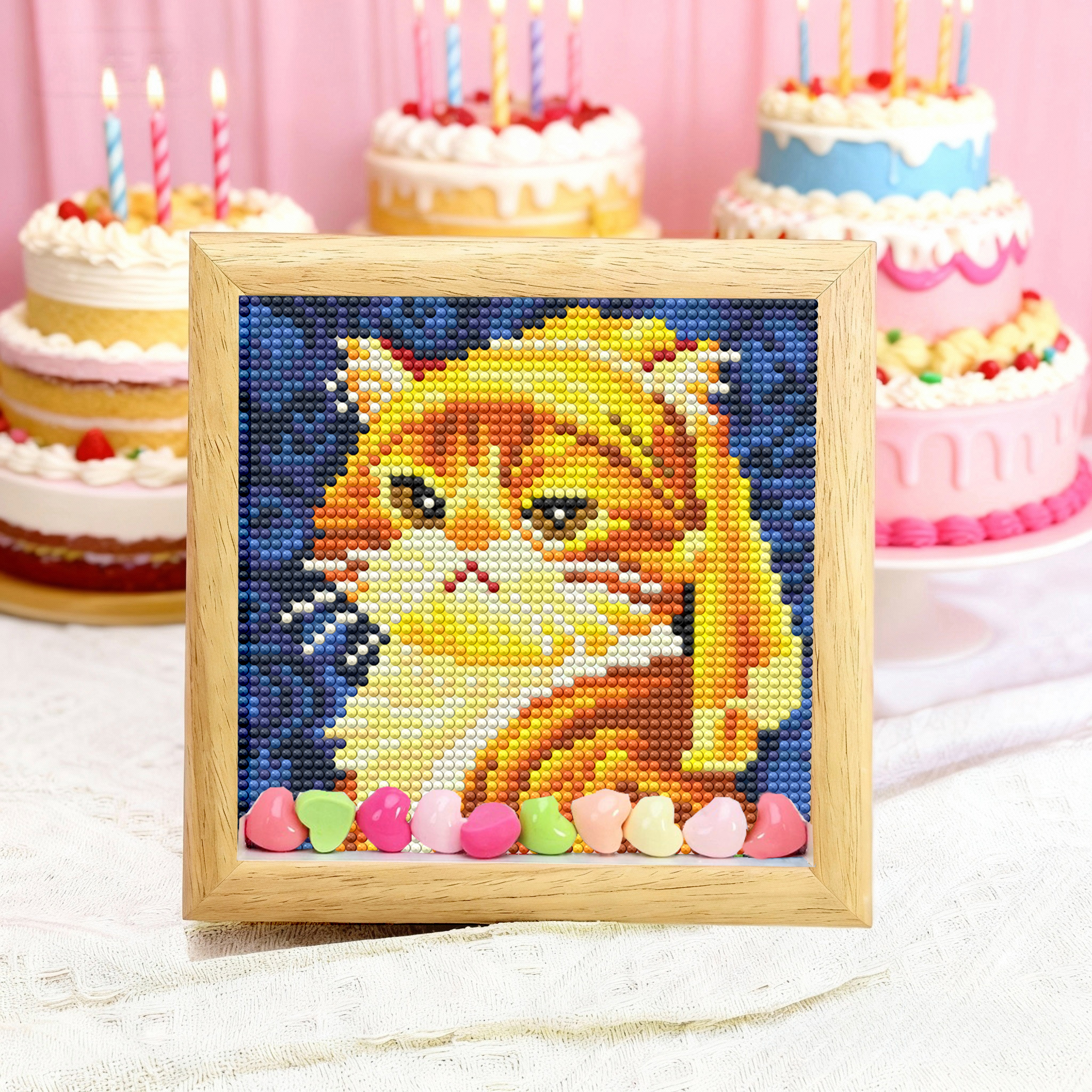 带框摆件可爱戴头巾猫咪钻石画新款高级感桌面摆件送人礼物真玻璃