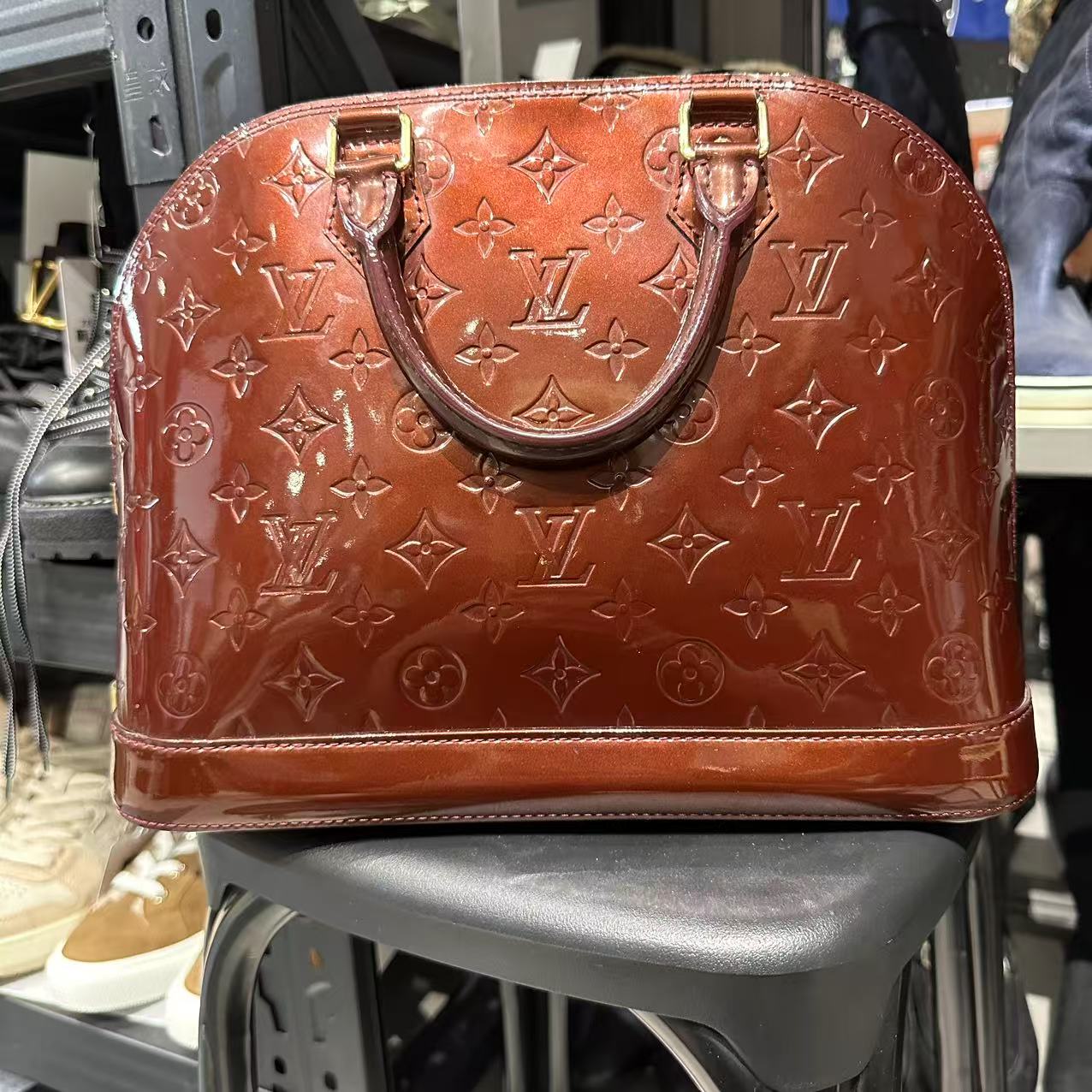 95新 LouisVuitton/路易威登 蓝总专场/车厘子漆皮 小号贝壳包