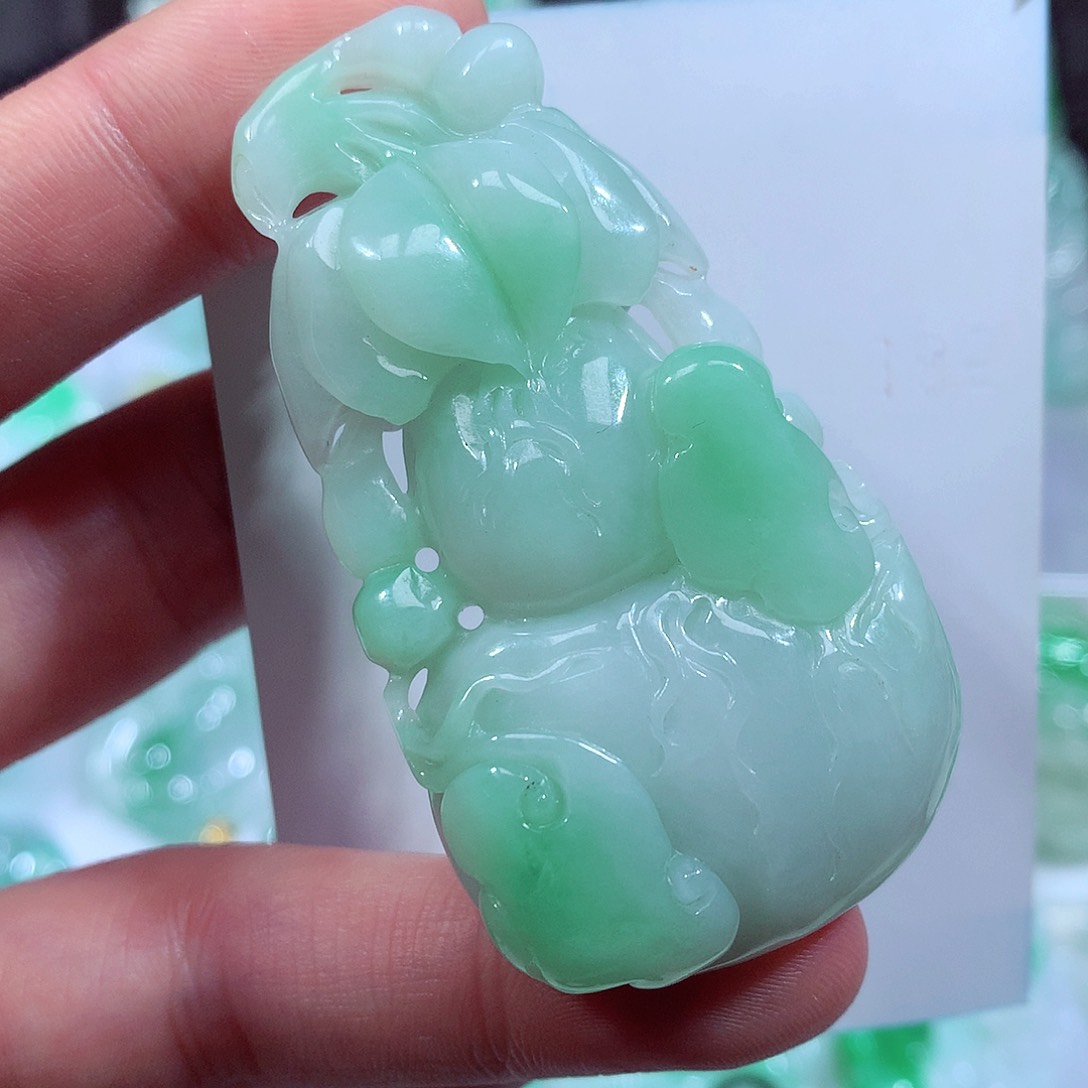 翡翠颈饰未镶嵌缅甸翡翠