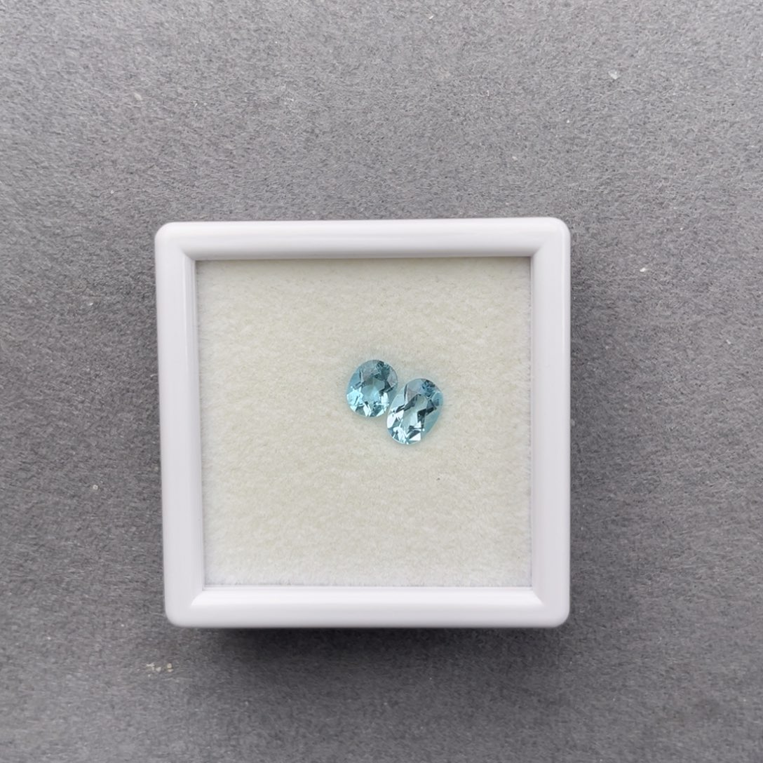 海蓝宝石裸石未镶嵌天然全净无瑕圣玛色2P