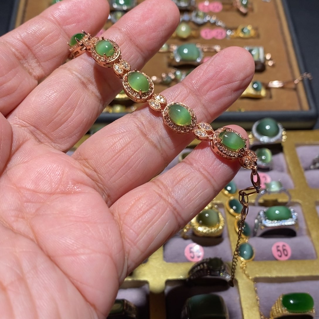 和田玉（碧玉）手链未镶嵌