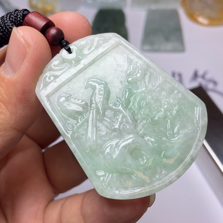 翡翠未镶嵌颈饰翡翠