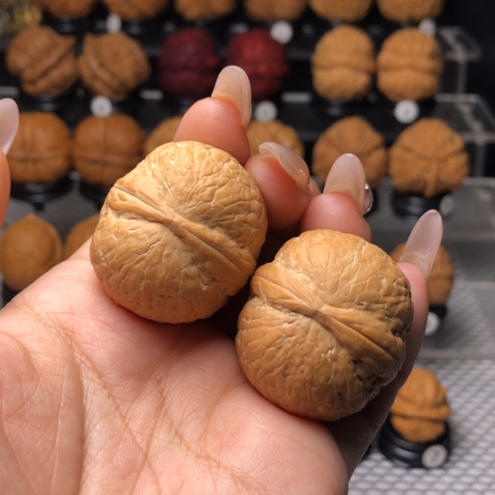 橄榄核吊坠3碧海龙珠