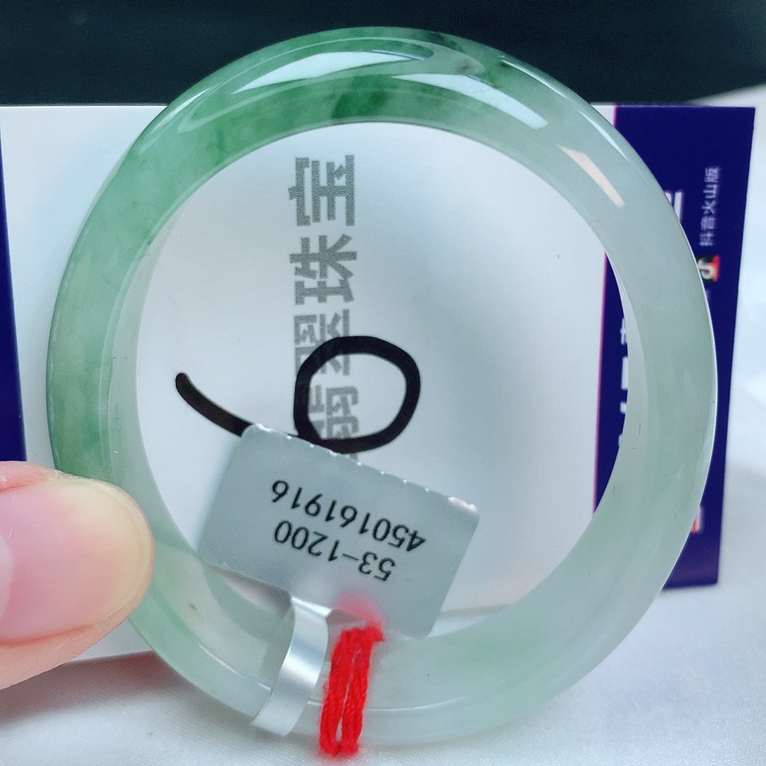 翡翠手镯未镶嵌缅甸天然A货翡翠