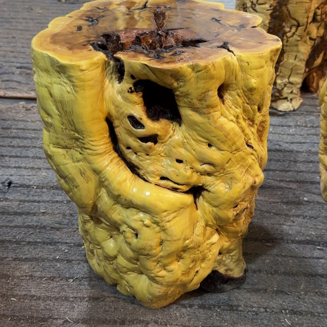 红***人龙纹鸡心枣木手工艺品 