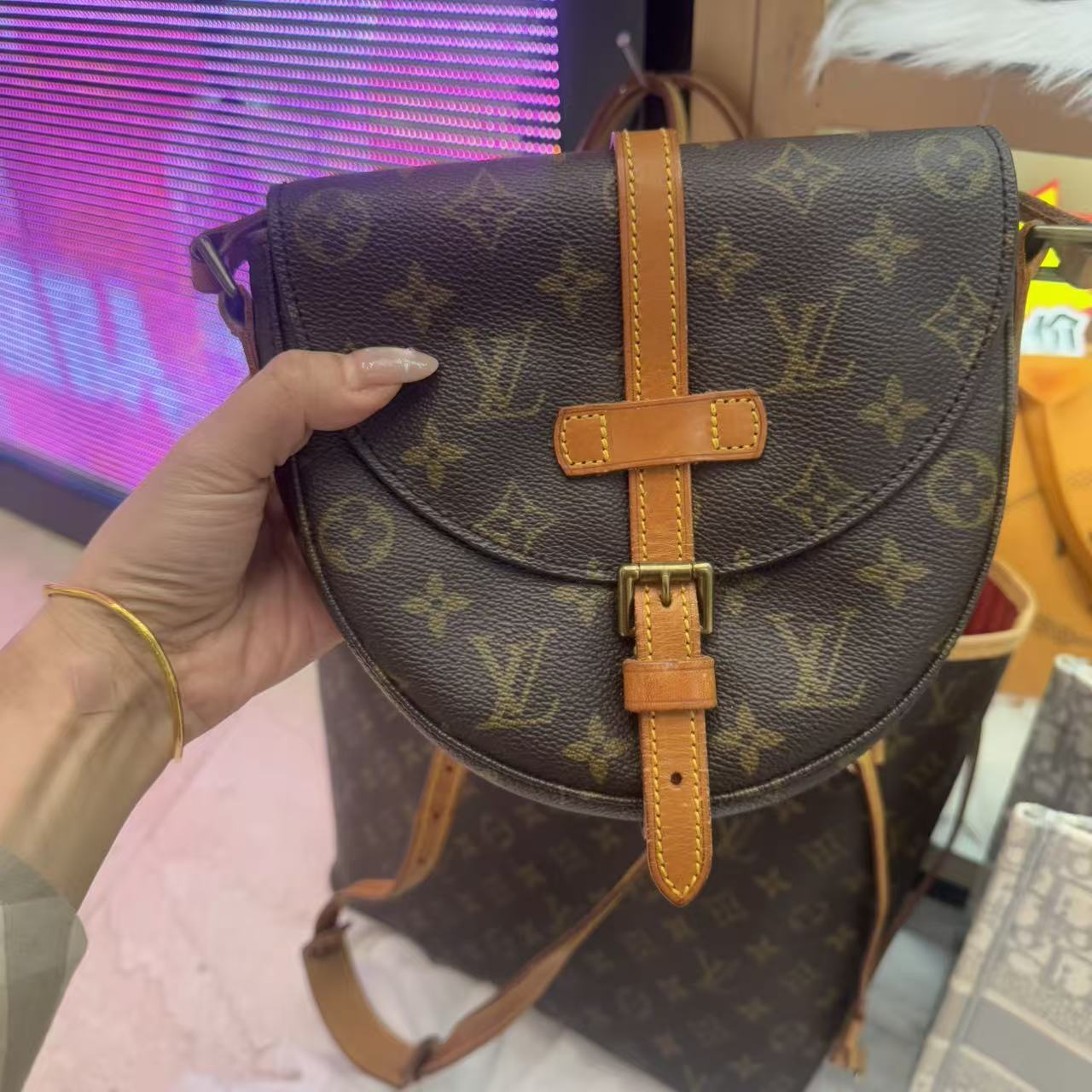 95新 LouisVuitton/路易威登 LV中古盾牌  ysh  