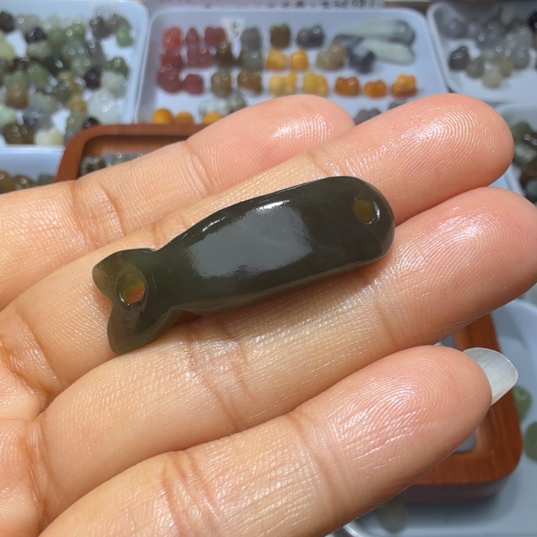 和田玉未镶嵌珠宝奇石