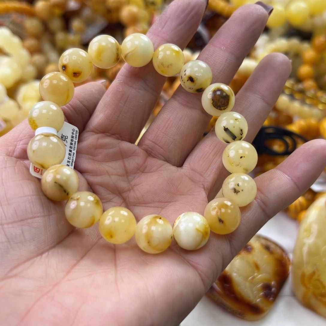 琥珀珠宝奇石未镶嵌