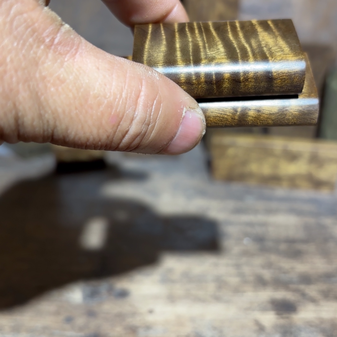 ㅤ***ㅤ金丝楠木无事牌材料