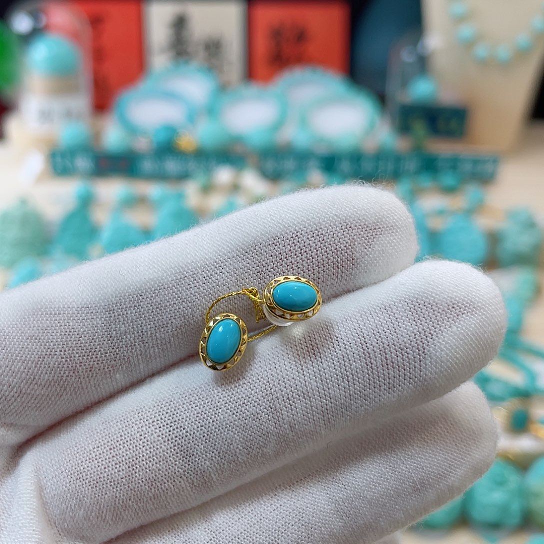 绿松石珠宝奇石18K金镶嵌