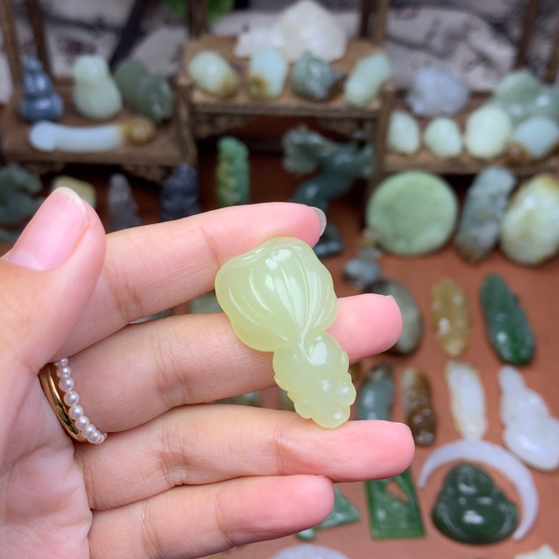 和田玉未镶嵌挂件