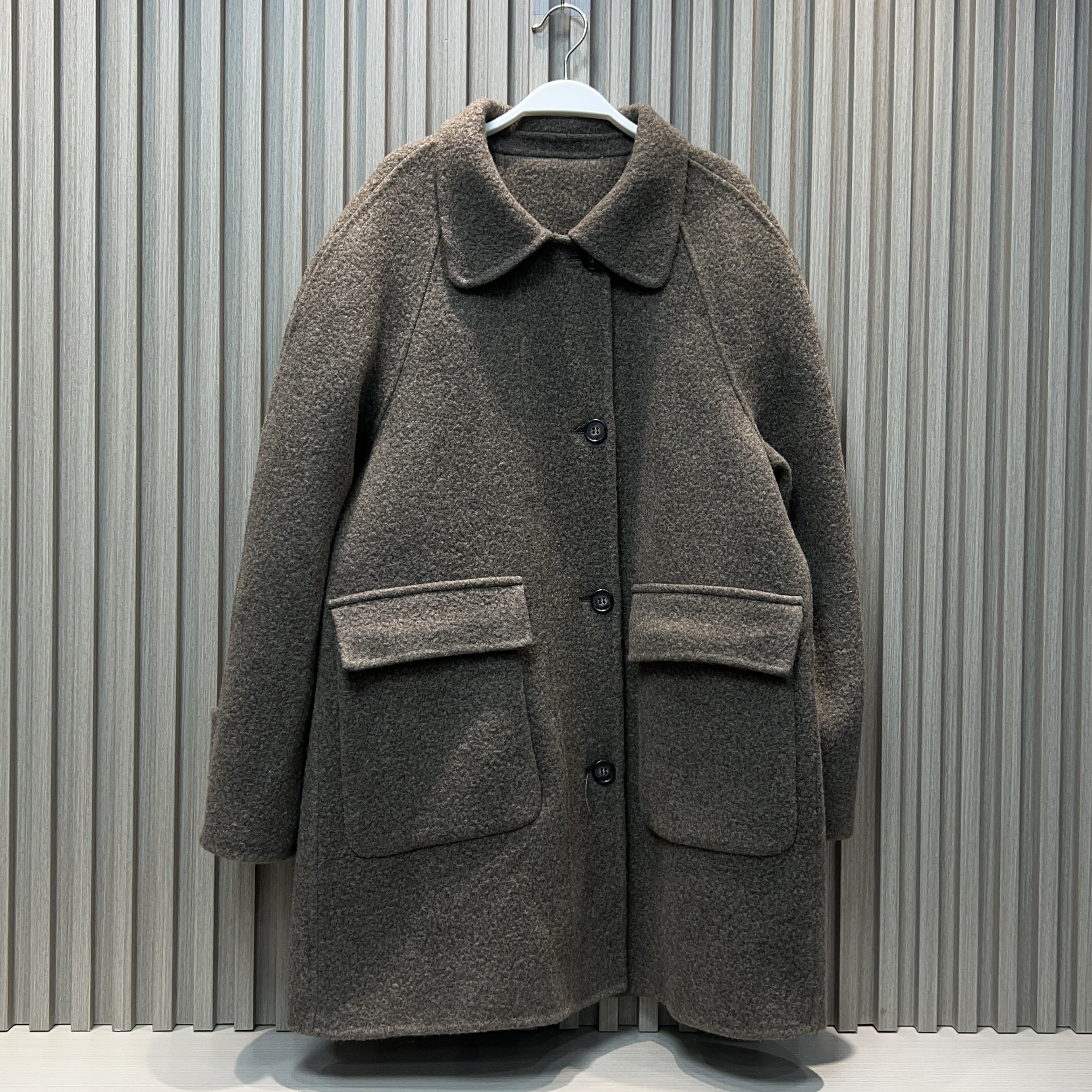 周美美  经典复古棕色绿咖格子廓形羊毛双面呢茧型大衣