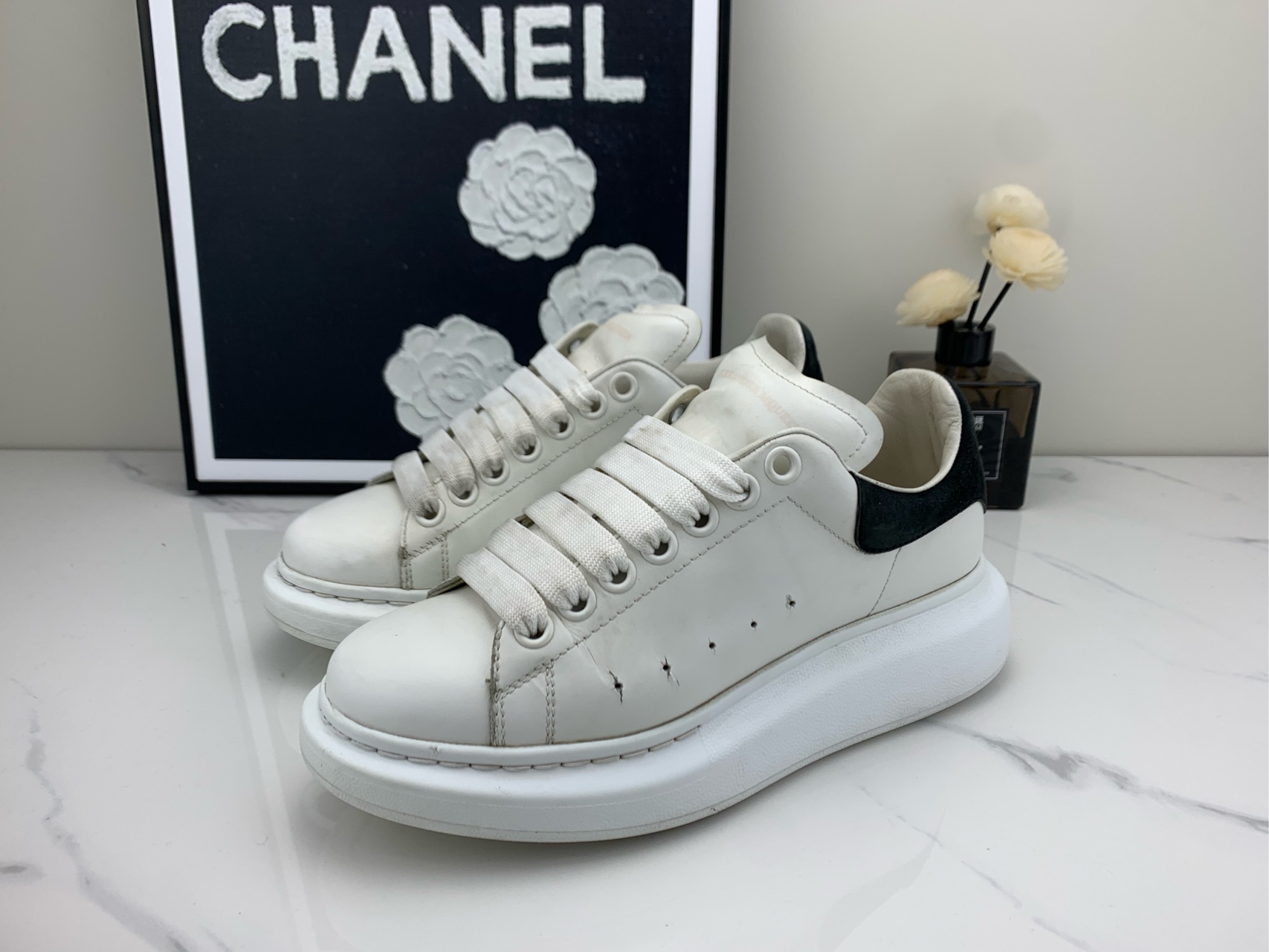 95新 Alexander McQueen/亚历山大·麦昆 麦昆黑尾 37码/jm00281
