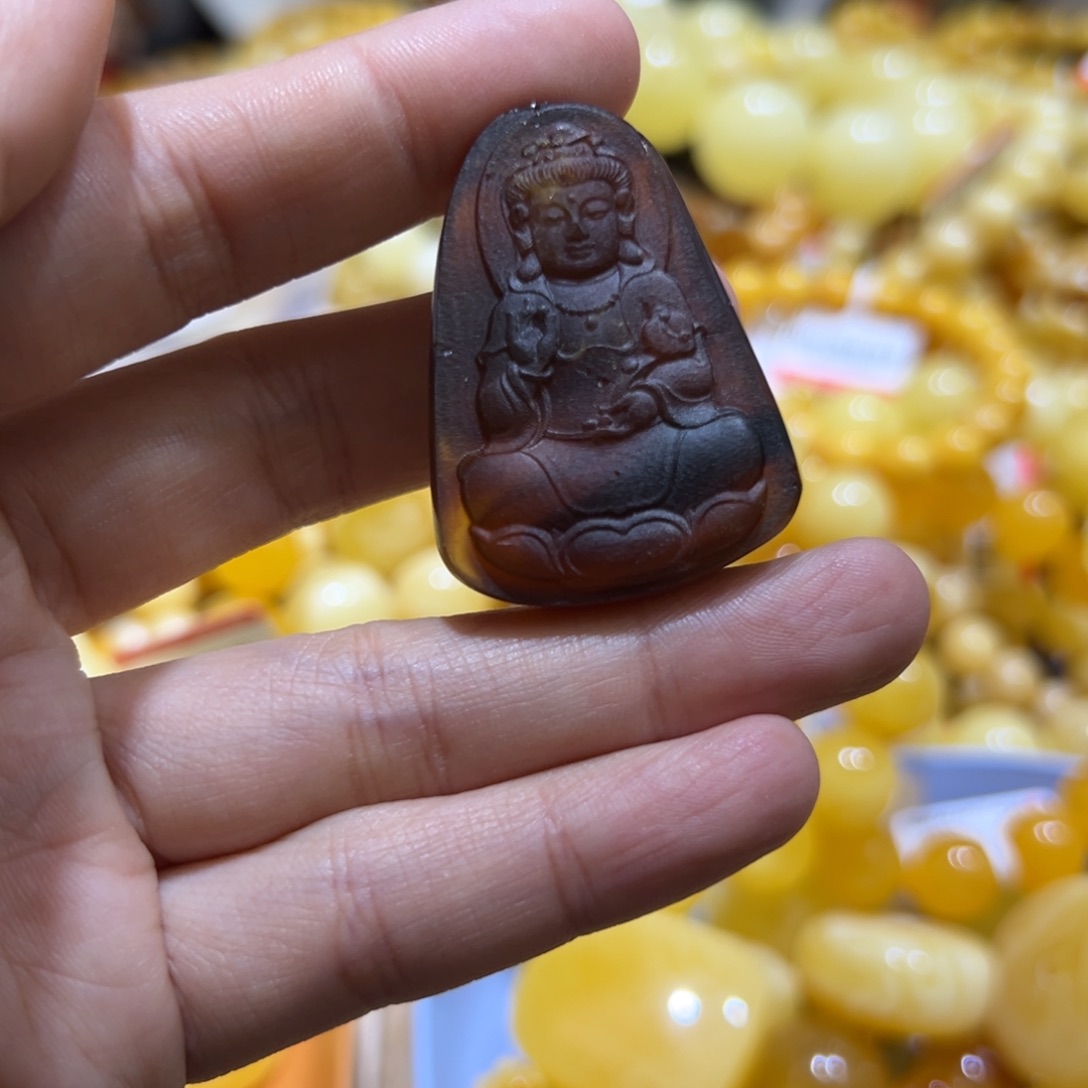 琥珀珠宝奇石未镶嵌