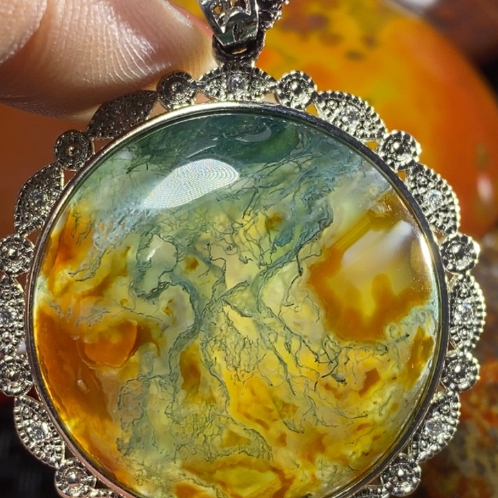 玛瑙/玉髓颈饰未镶嵌