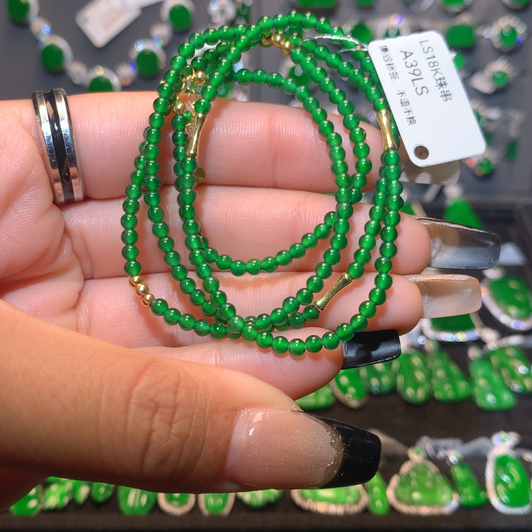翡翠手串18K金镶嵌珠子