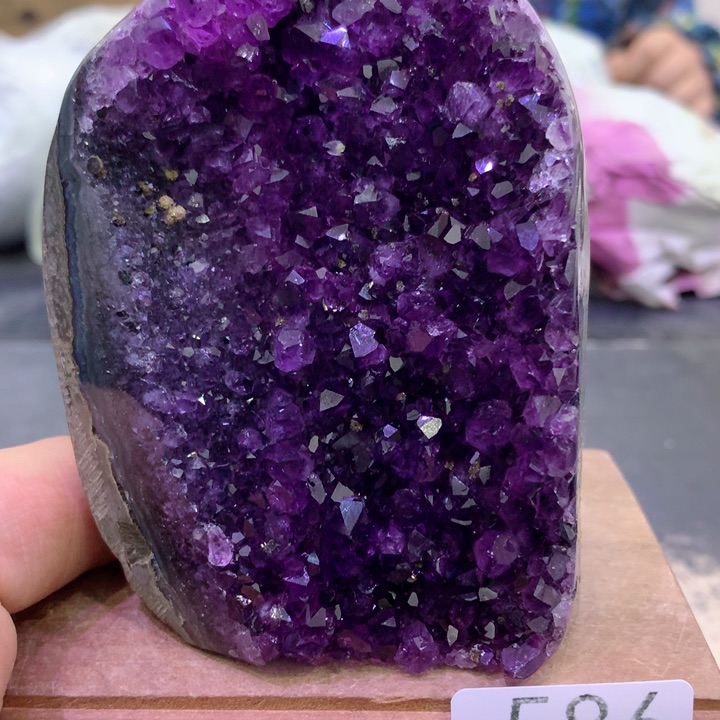 水晶摆件未镶嵌紫晶586