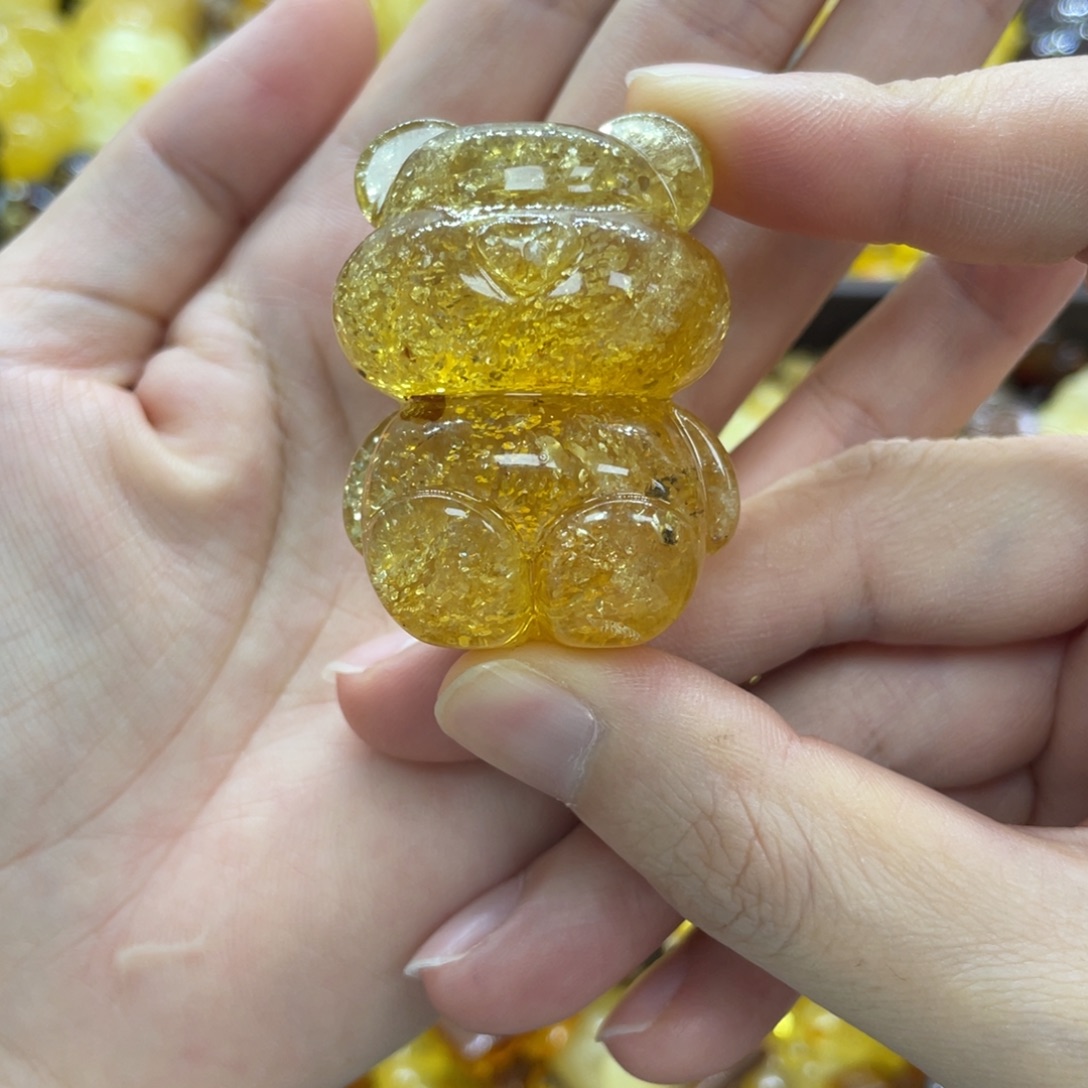 琥珀未镶嵌裸石天然琥珀 爆闪熊