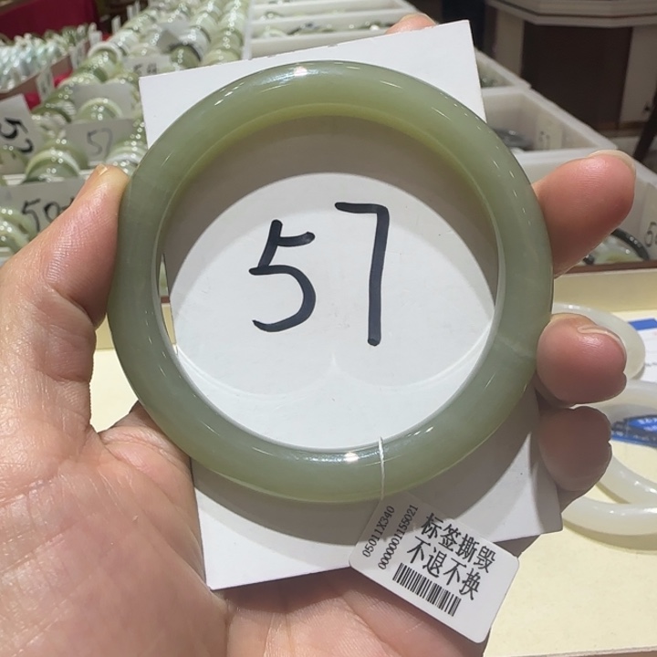 和田玉未镶嵌手镯939