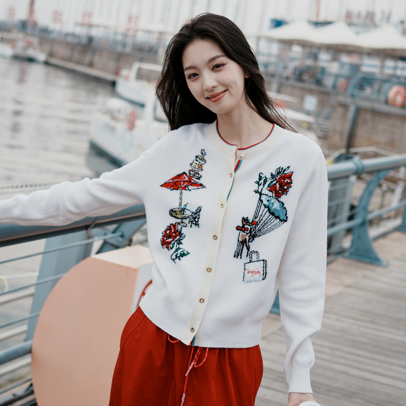 EP雅莹2025早秋新款女装 羊毛羊绒混纺嵌花钉珠圆领针织开衫9181A