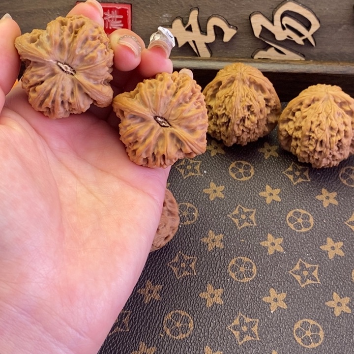 桃核把件嘿*南疆石文玩核桃