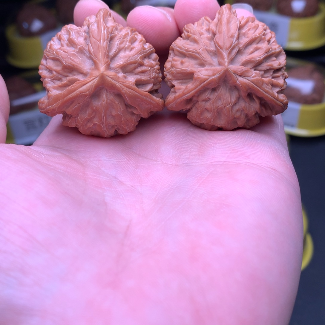 文玩核桃吊坠宫灯奔