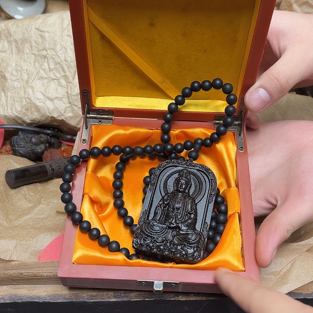 大叶紫檀（黑酸枝木类）