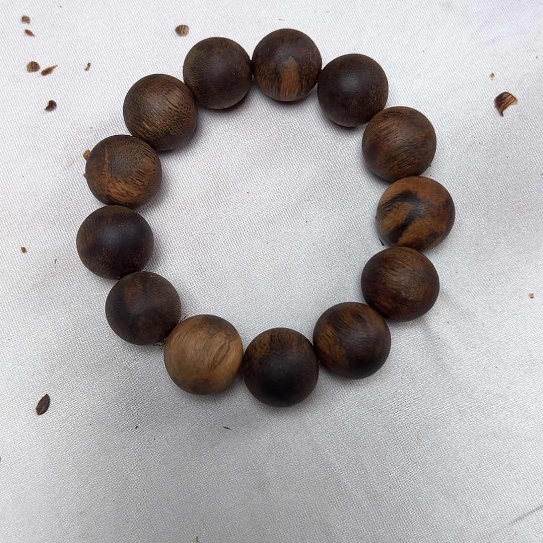 沉香手串1.8沉水浮36克多样性发一沉香手串