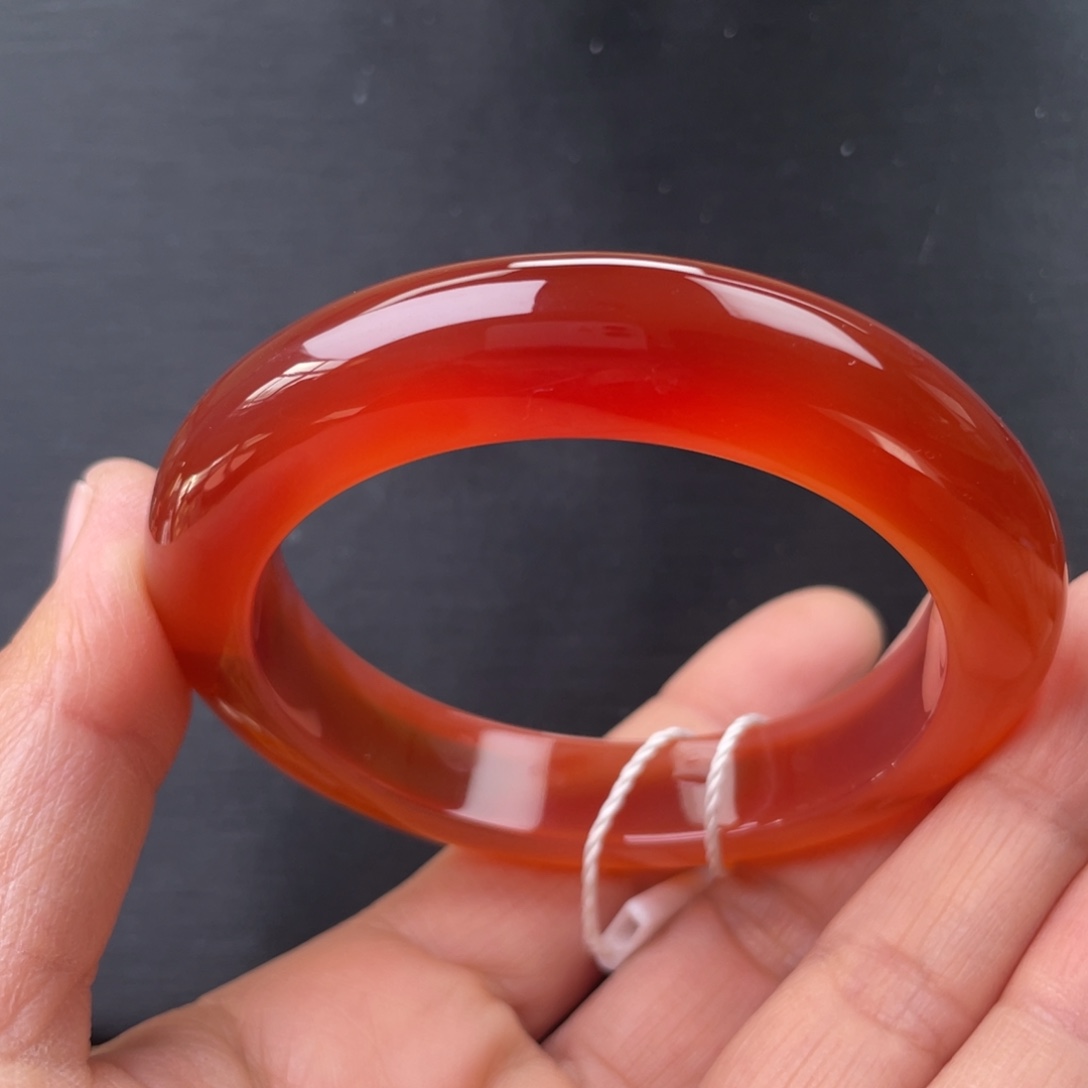 玛瑙/玉髓未镶嵌手镯56圈