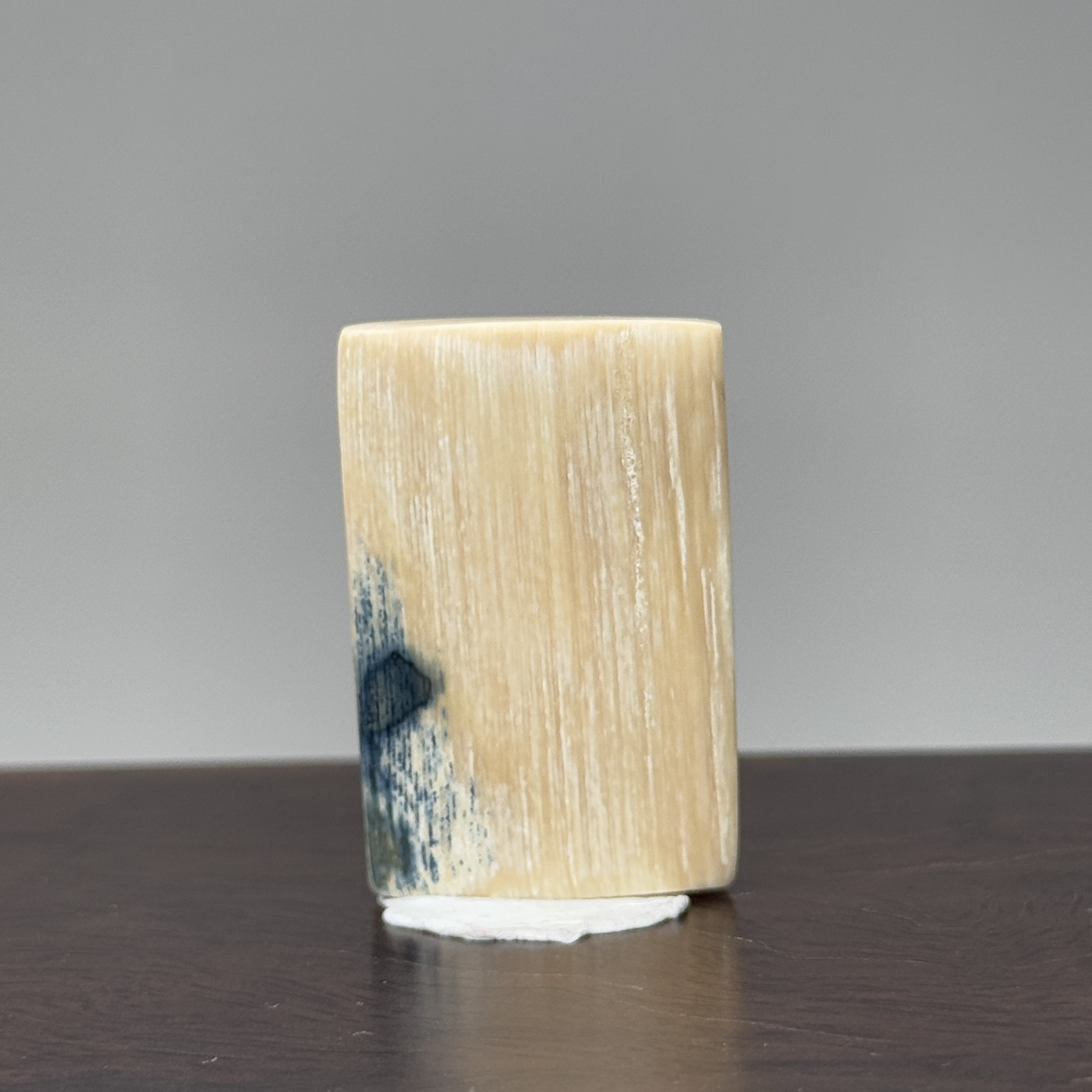 DEZHI/德志34*22*6mm7.6g无事牌吊坠天然猛犸牙K382