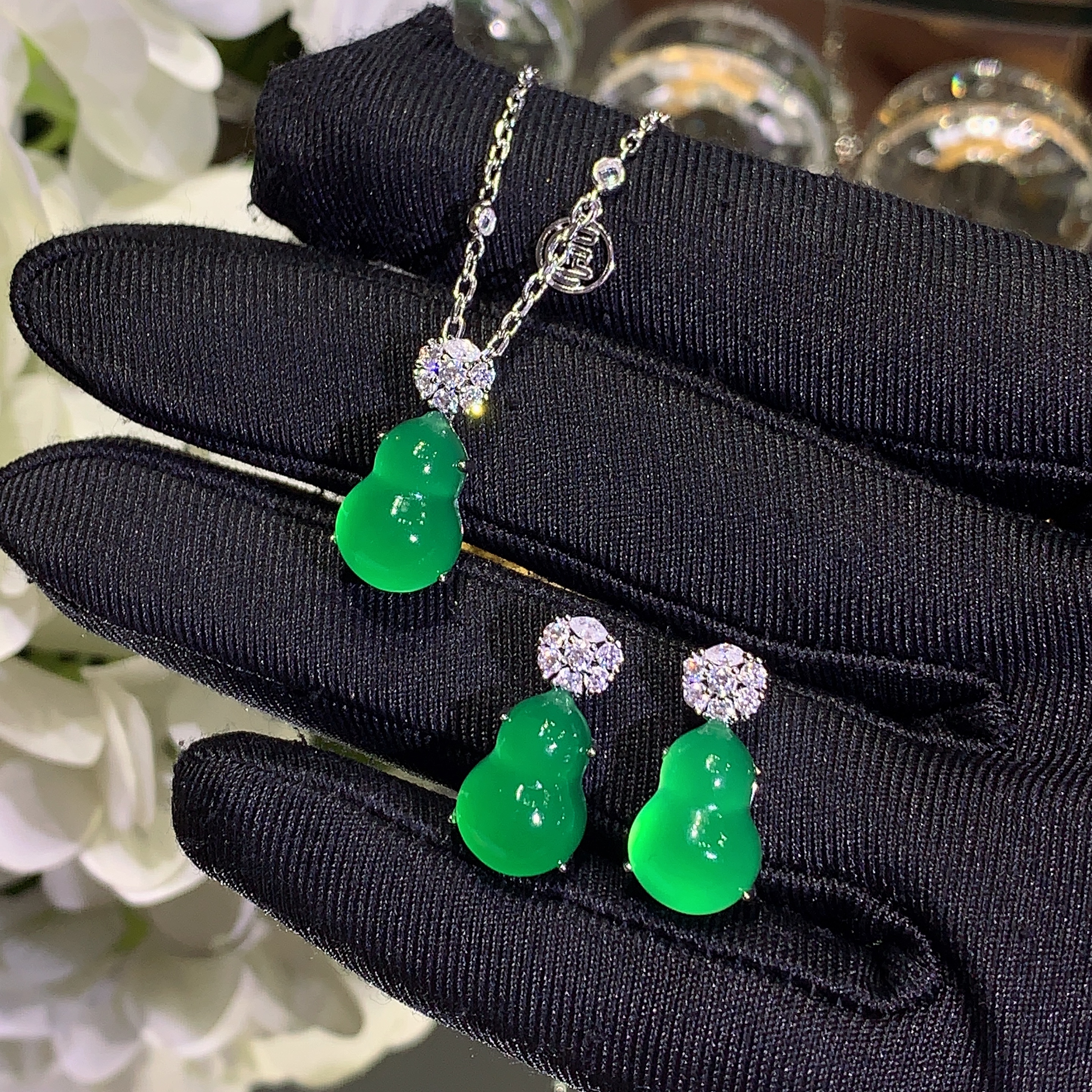 天然绿玉髓小葫芦S925银简镶吊坠新中式国风时尚挂件女款生日礼物