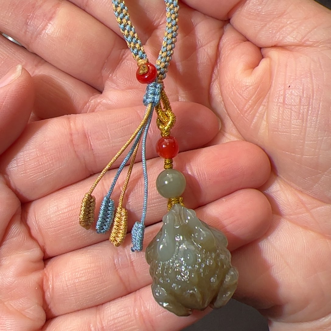 颈饰未镶嵌和田玉玲*呱呱来财