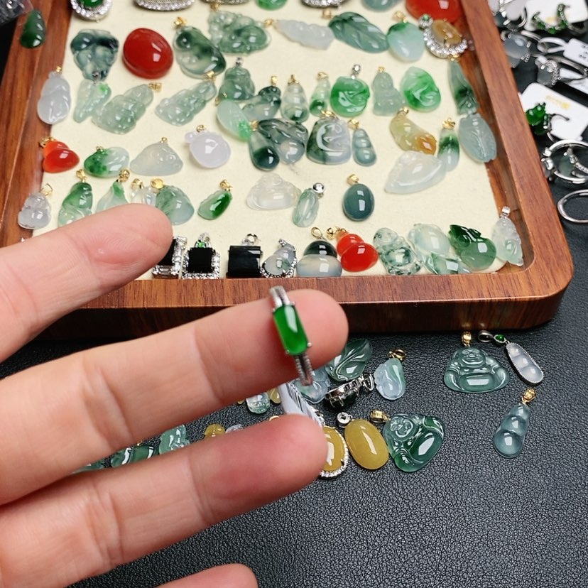 【闪购商品】翡翠戒指银S925镶嵌是***姐戒指