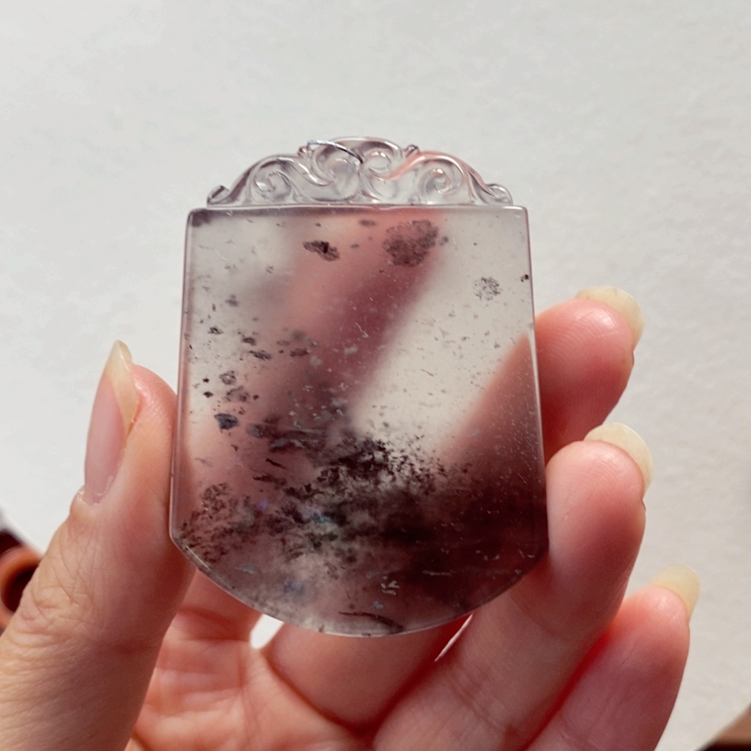 石英质玉未镶嵌颈饰