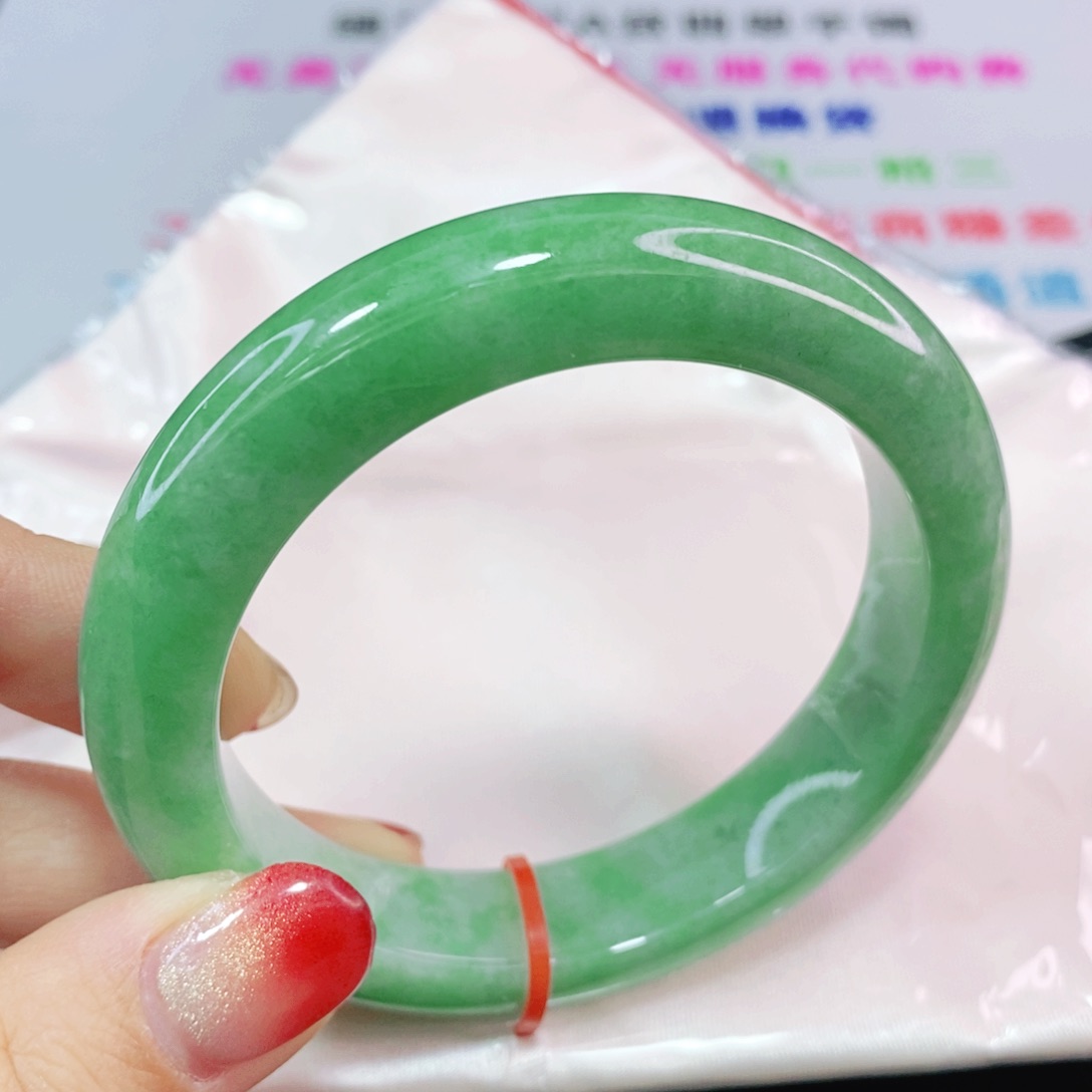 未镶嵌手镯翡翠55.8圈