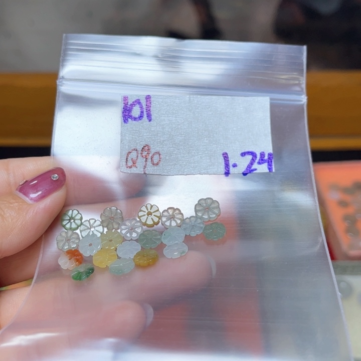 定制翡翠未镶嵌不