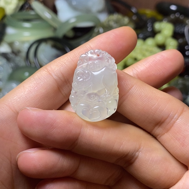 岫玉岫玉颈饰未镶嵌