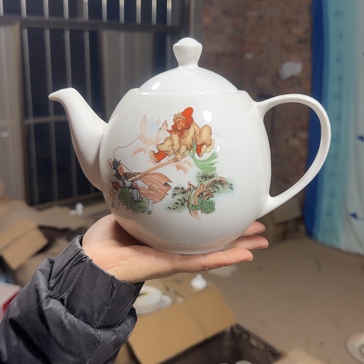 库存微瑕三打白骨精单孔水壶口失圆容量1300毫升