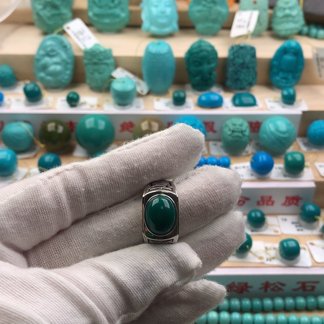 召***魂绿松石银S925镶嵌配饰