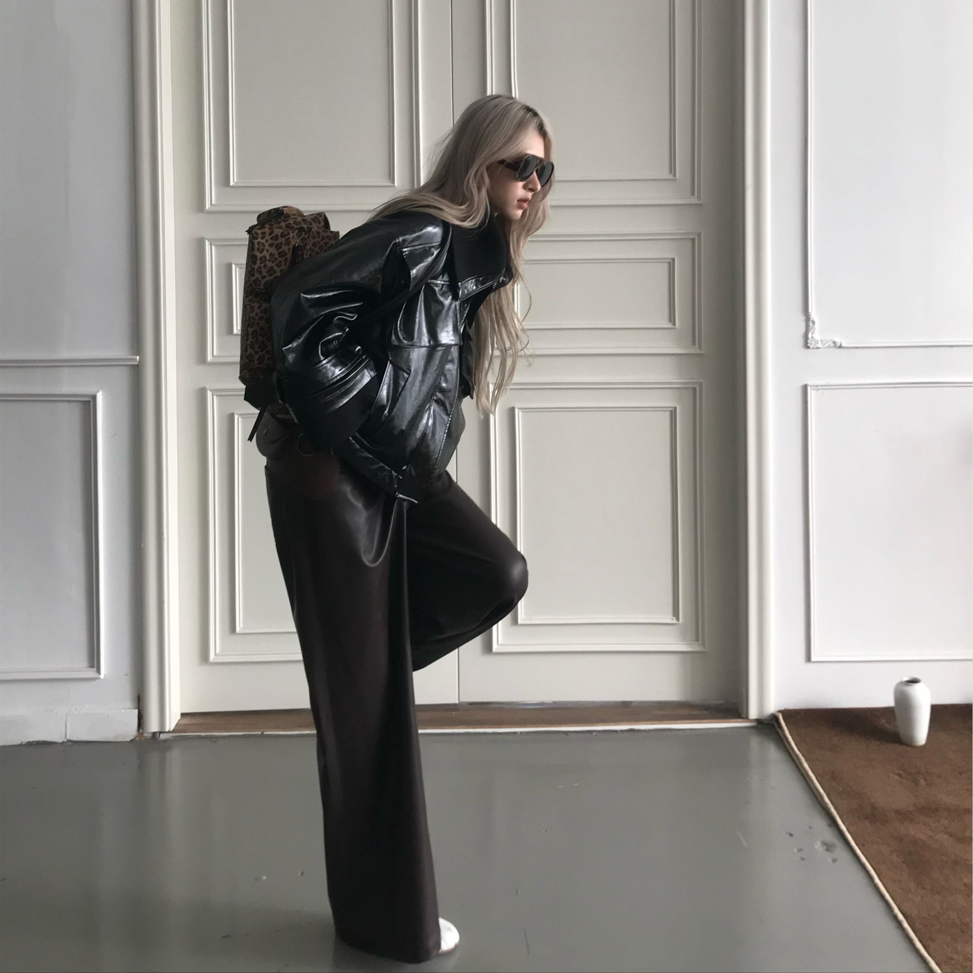 Lecyon/璃颂原创【岩物】复古气质百搭亮面深棕色皮裤长裤