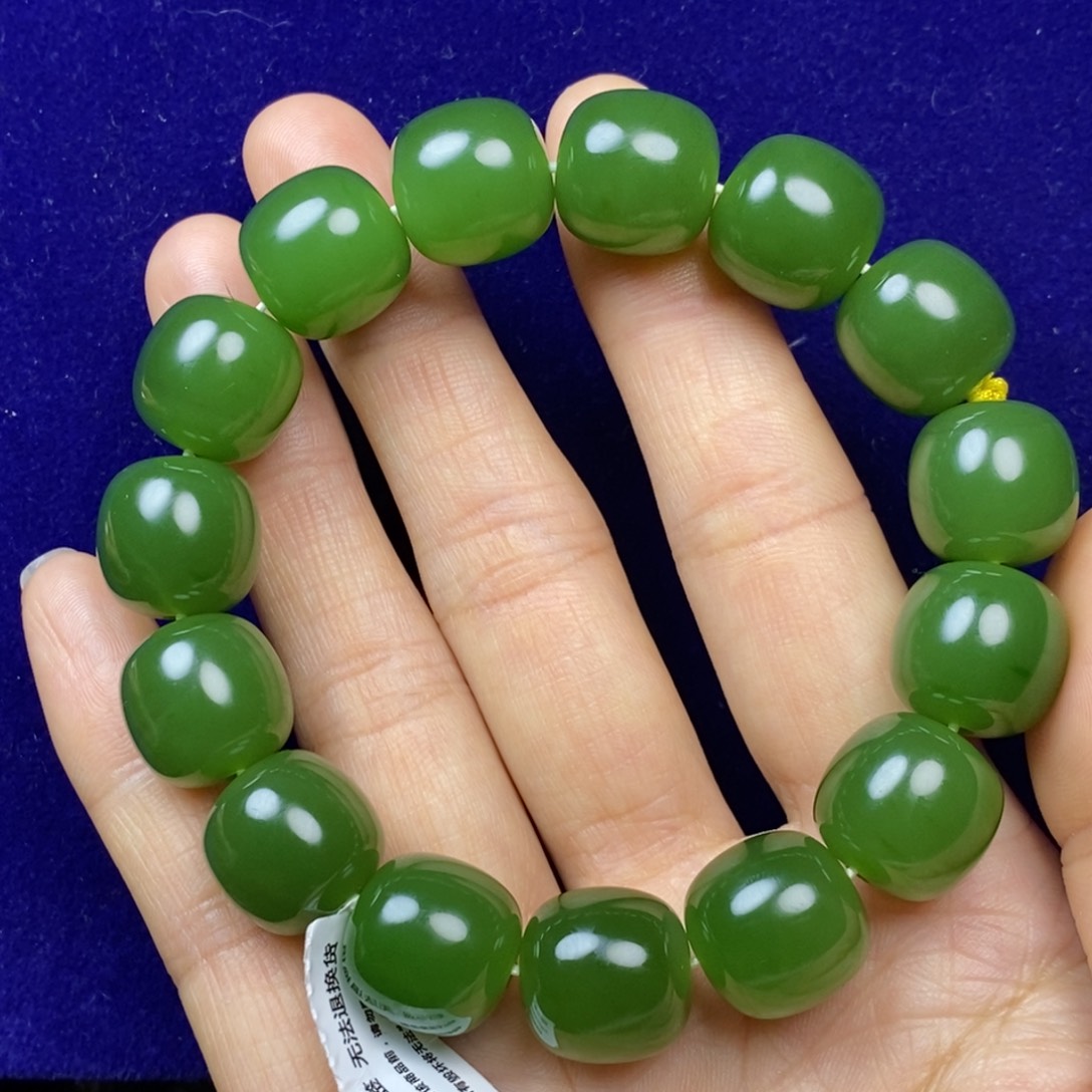 和田玉未镶嵌手串