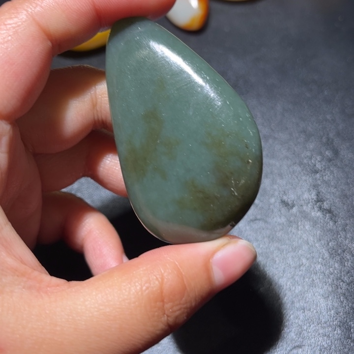 和田玉未镶嵌珠宝奇石