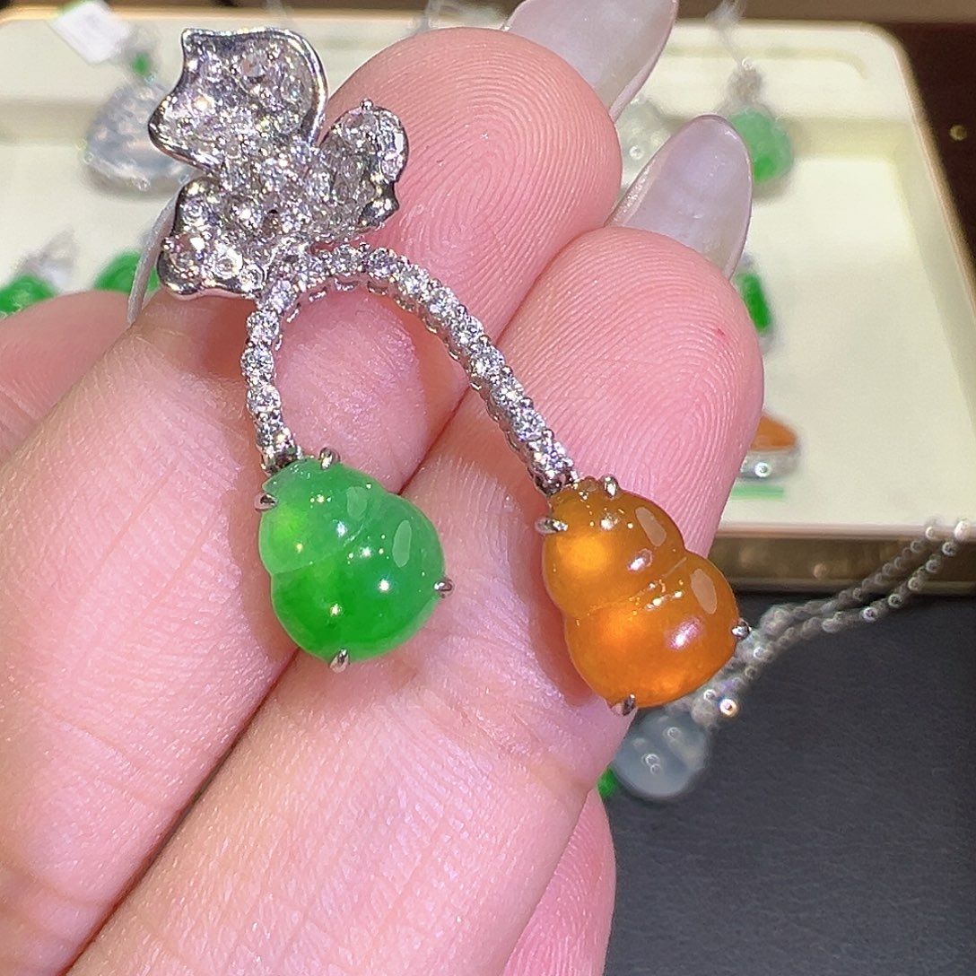 翡翠18K金镶嵌吊坠(不含链)翡翠