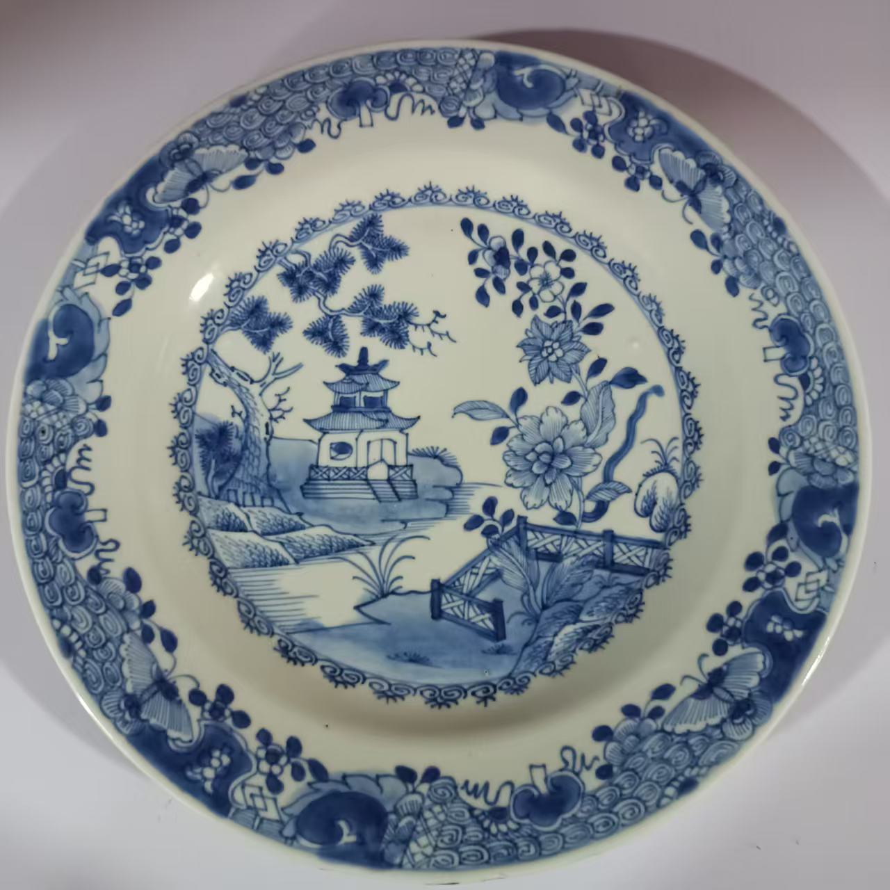 SCS10429清中期青花山水楼阁折沿盘/四川省文物总店/青花瓷