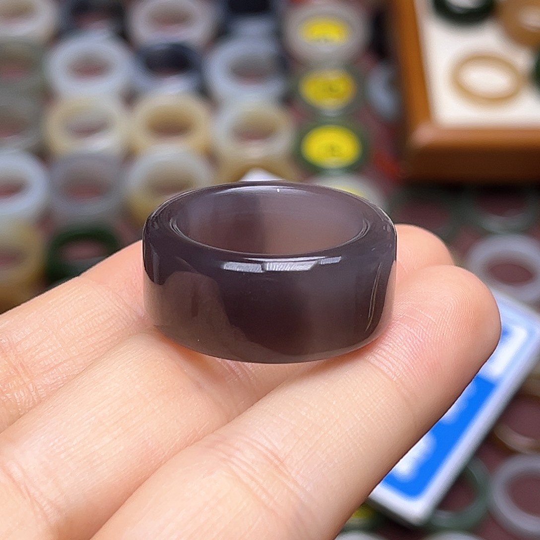 未镶嵌戒指和田玉19.6帝王紫双色