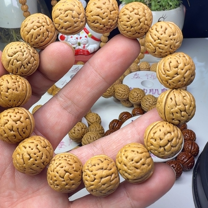 侠***子桃核吊坠文玩桃核手串